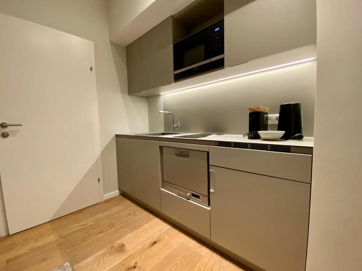 Apart Otel Blackhome Wien I Contactless Check-In Avusturya